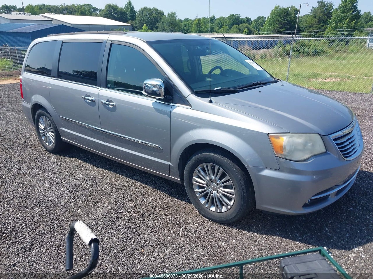 2C4RC1CGXFR****** · 2015 CHRYSLER TOWN &amp; COUNTRY TOURING-L
