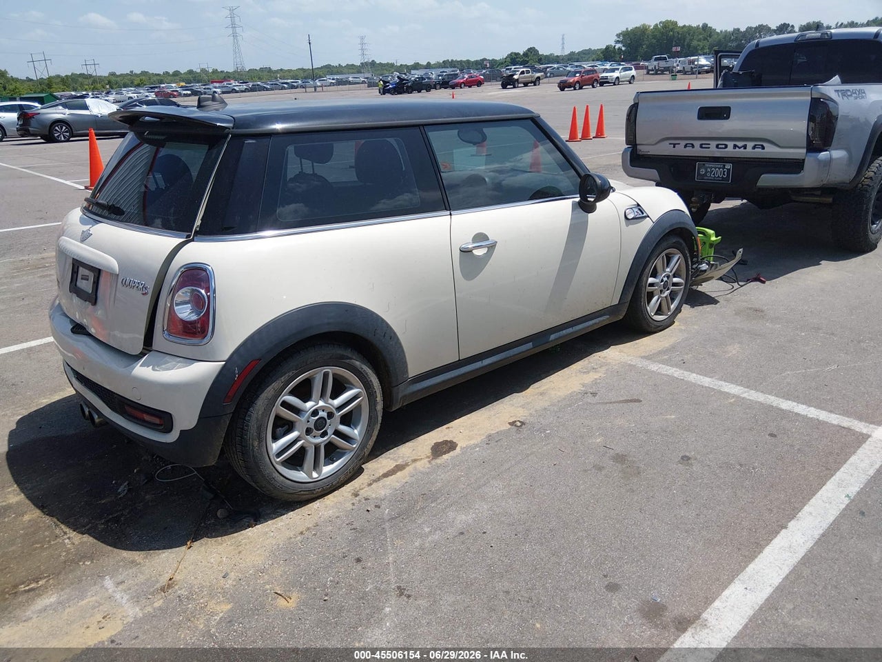 WMWSV3C54CT****** · 2012 MINI COOPER S   · 4/11