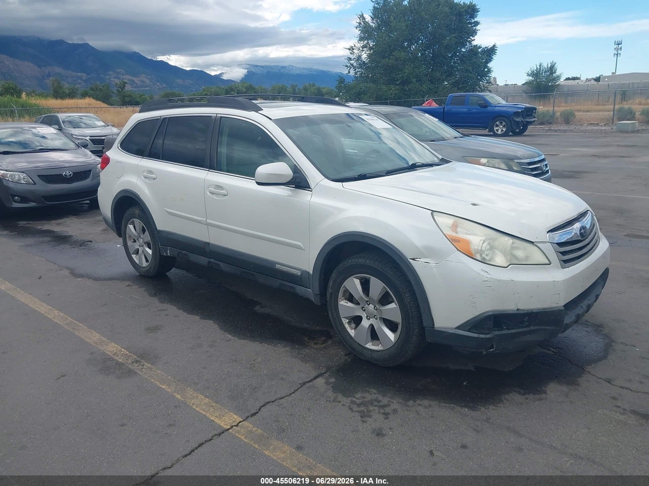 4S4BRBGC8B3****** · 2011 SUBARU OUTBACK 2.5I PREMIUM