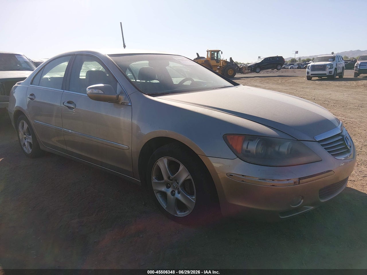 JH4KB16525C****** · 2005 ACURA RL 3.5