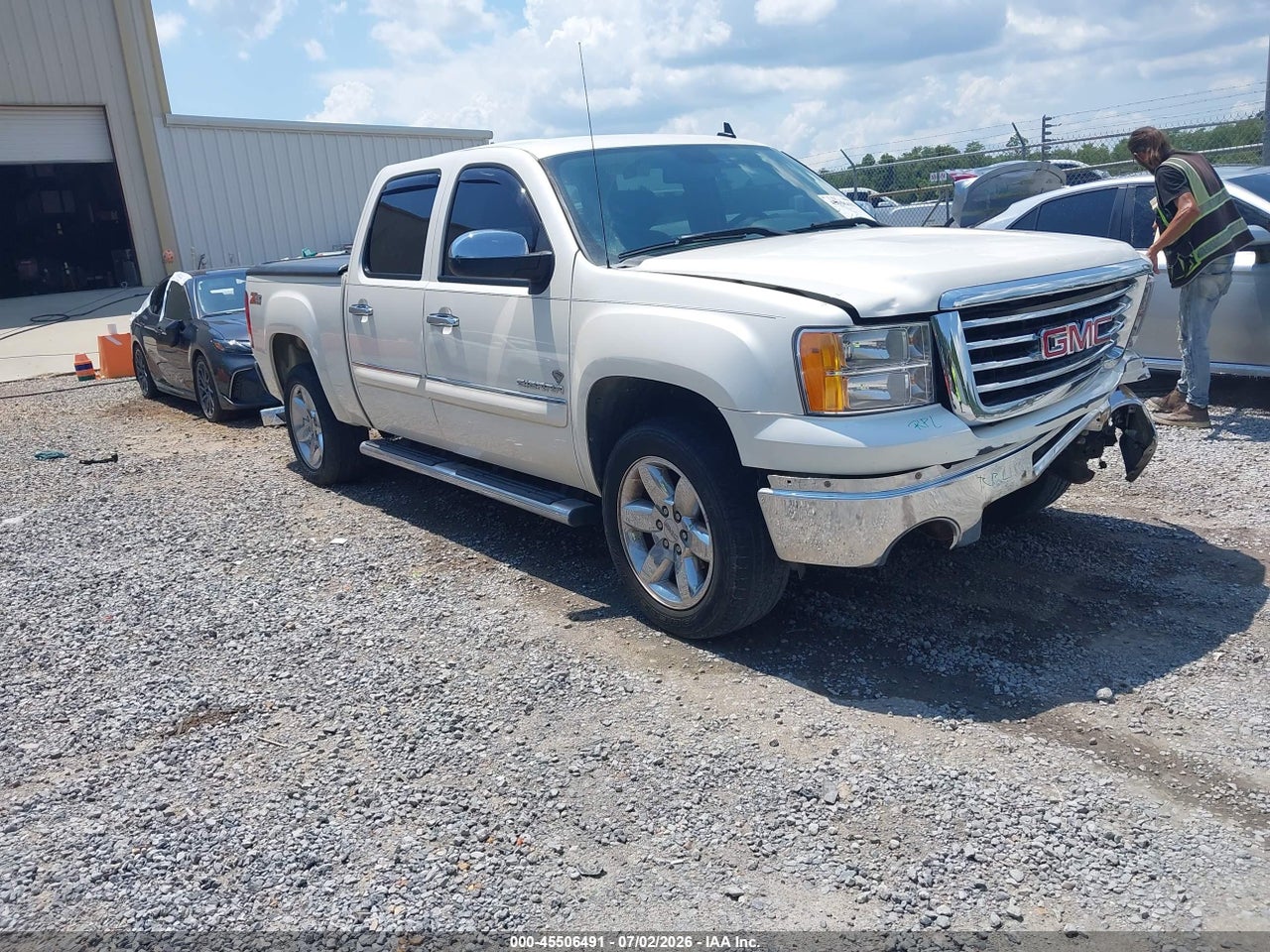 3GTP1VE09DG****** · 2013 GMC SIERRA 1500 SLE
