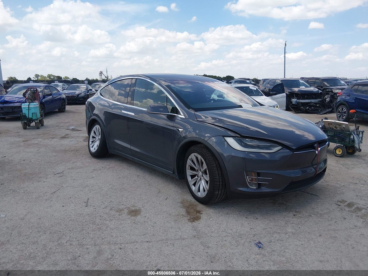 5YJXCDE26JF****** · 2018 TESLA MODEL X 100D/75D/P100D