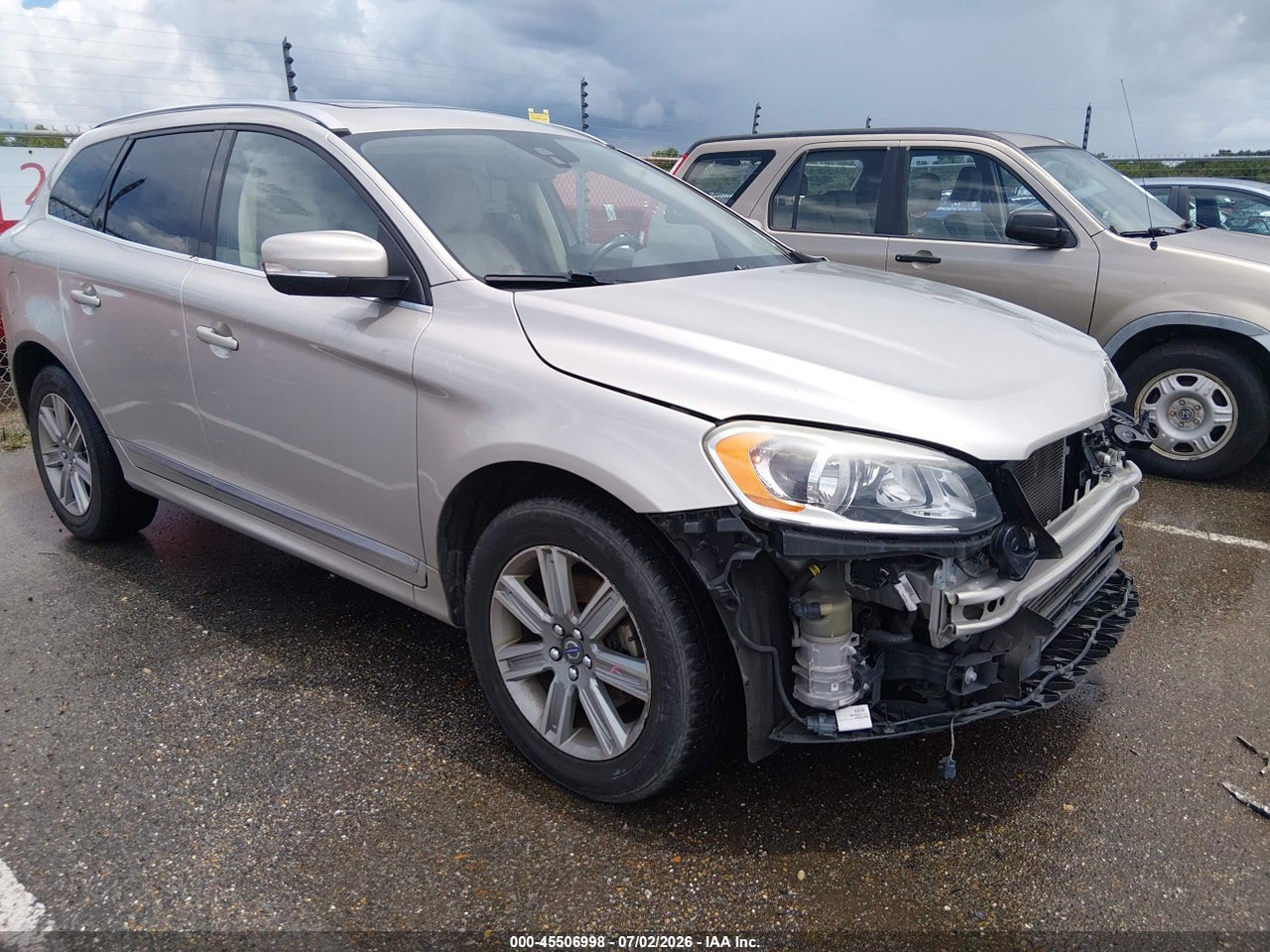 YV440MDU3H2****** · 2017 VOLVO XC60 T5 INSCRIPTION