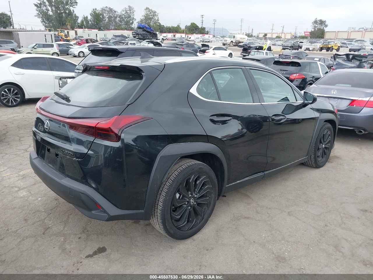 2025 LEXUS UX 300H · 4/10