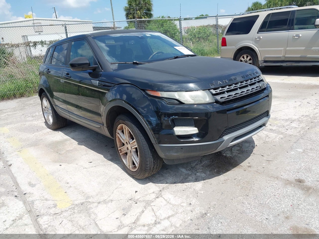 SALVP2BG4FH****** · 2015 LAND ROVER RANGE ROVER EVOQUE PURE