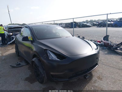 7SAYGDEE9NA****** · 2022 TESLA MODEL Y LONG RANGE DUAL MOTOR ALL-WHEEL DRIVE
