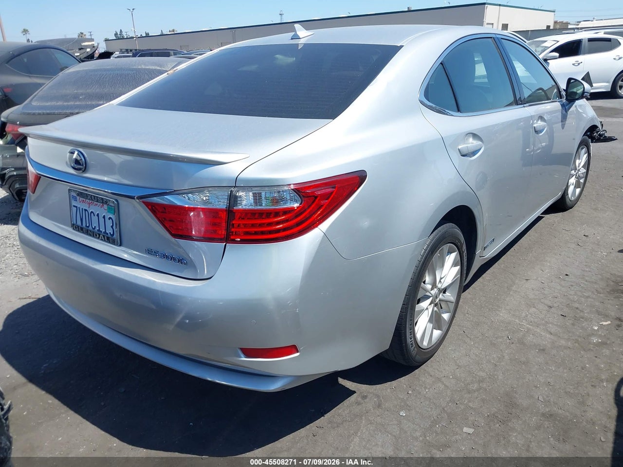 2014 LEXUS ES 300H   · 4/11