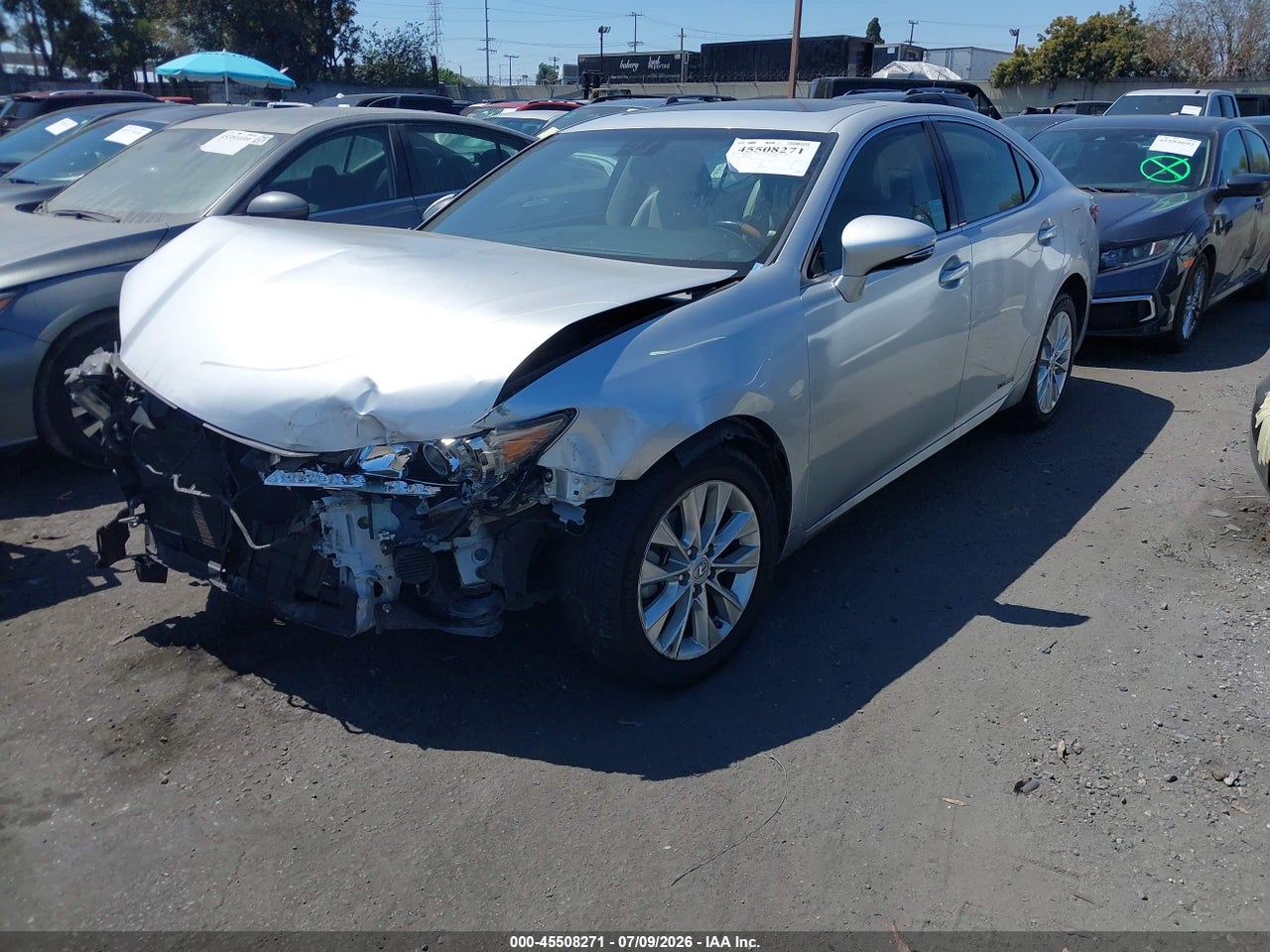 2014 LEXUS ES 300H   · 2/11