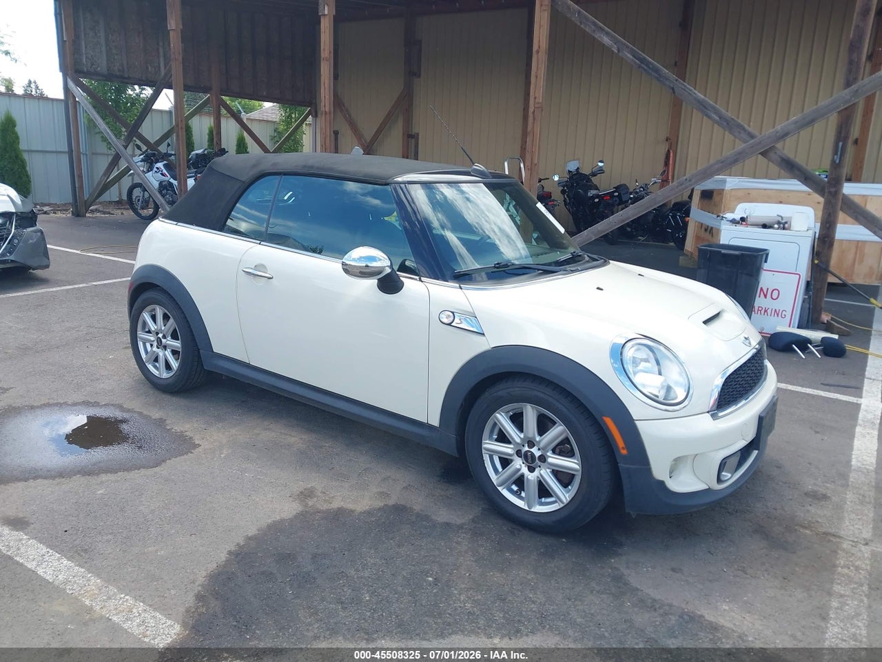 WMWZP3C55BT****** · 2011 MINI COOPER S