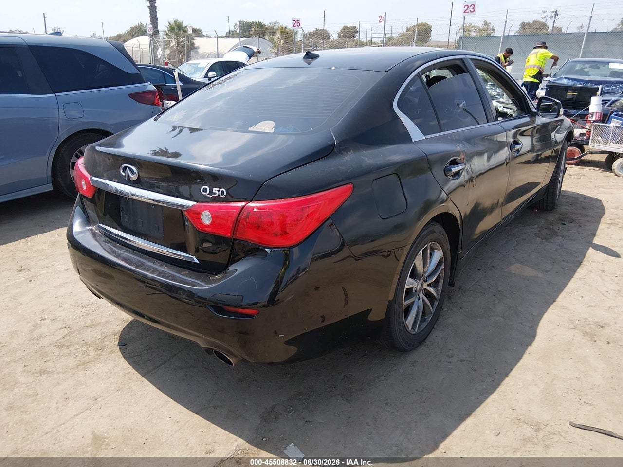 2017 INFINITI Q50 2.0T BASE · 4/10