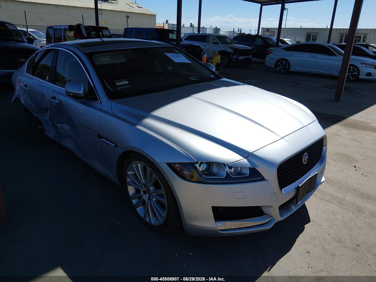 SAJBE4BN1HC****** · 2017 JAGUAR XF 20D PRESTIGE