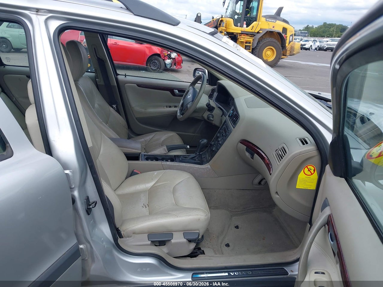 2004 VOLVO V70 2.4 · 5/11