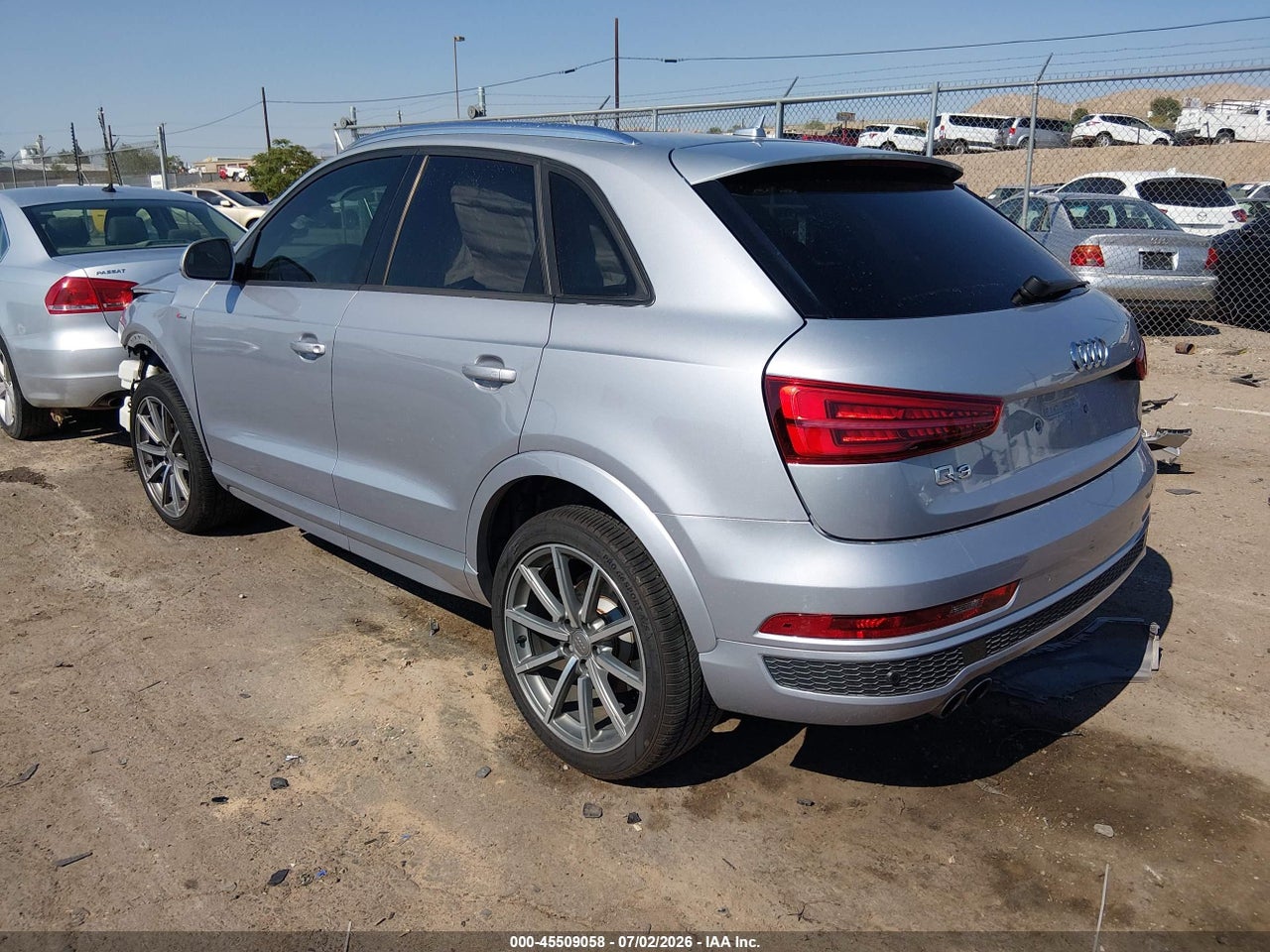 2018 AUDI Q3 2.0T PREMIUM/2.0T SPORT PREMIUM · 3/11