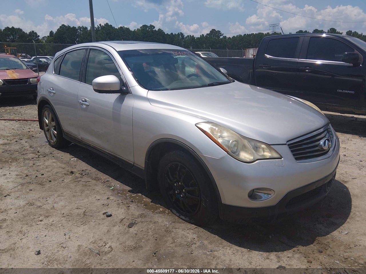 JNKAJ09E38M****** · 2008 INFINITI EX35 JOURNEY