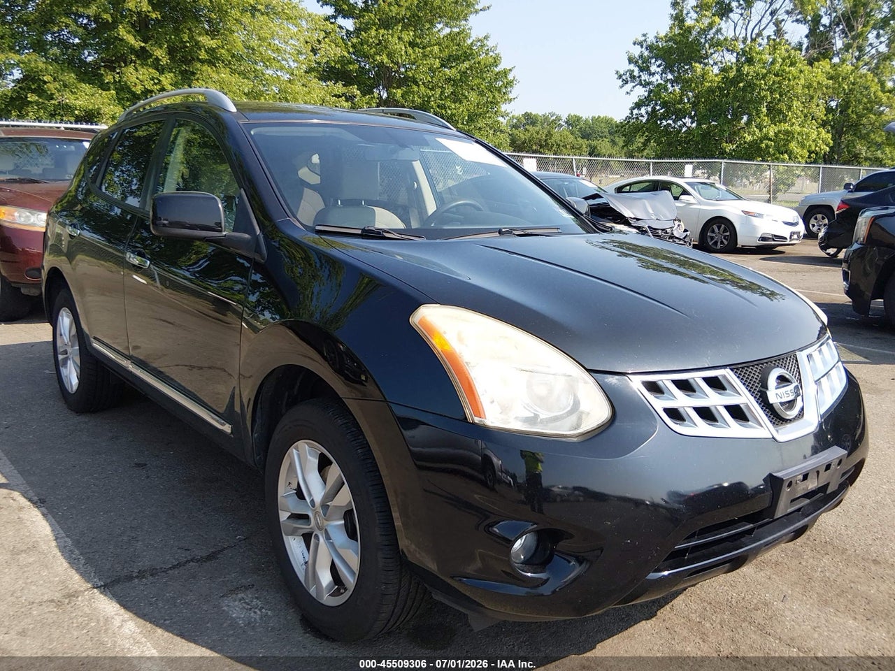 JN8AS5MV2DW****** · 2013 NISSAN ROGUE SV