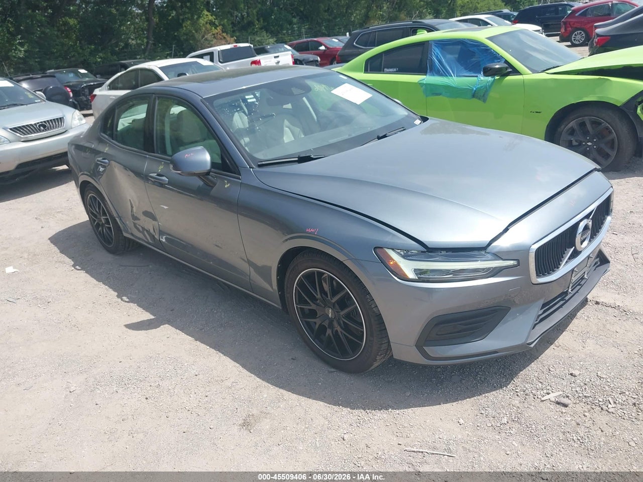 7JRA22TKXLG****** · 2020 VOLVO S60 T6 MOMENTUM