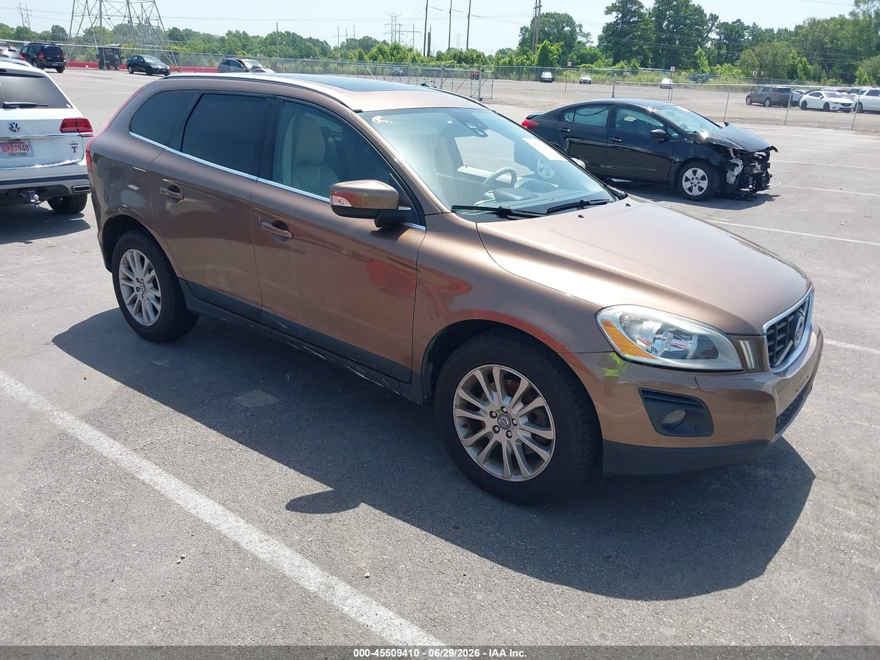 YV4992DZ4A2****** · 2010 VOLVO XC60 T6/T6 R-DESIGN