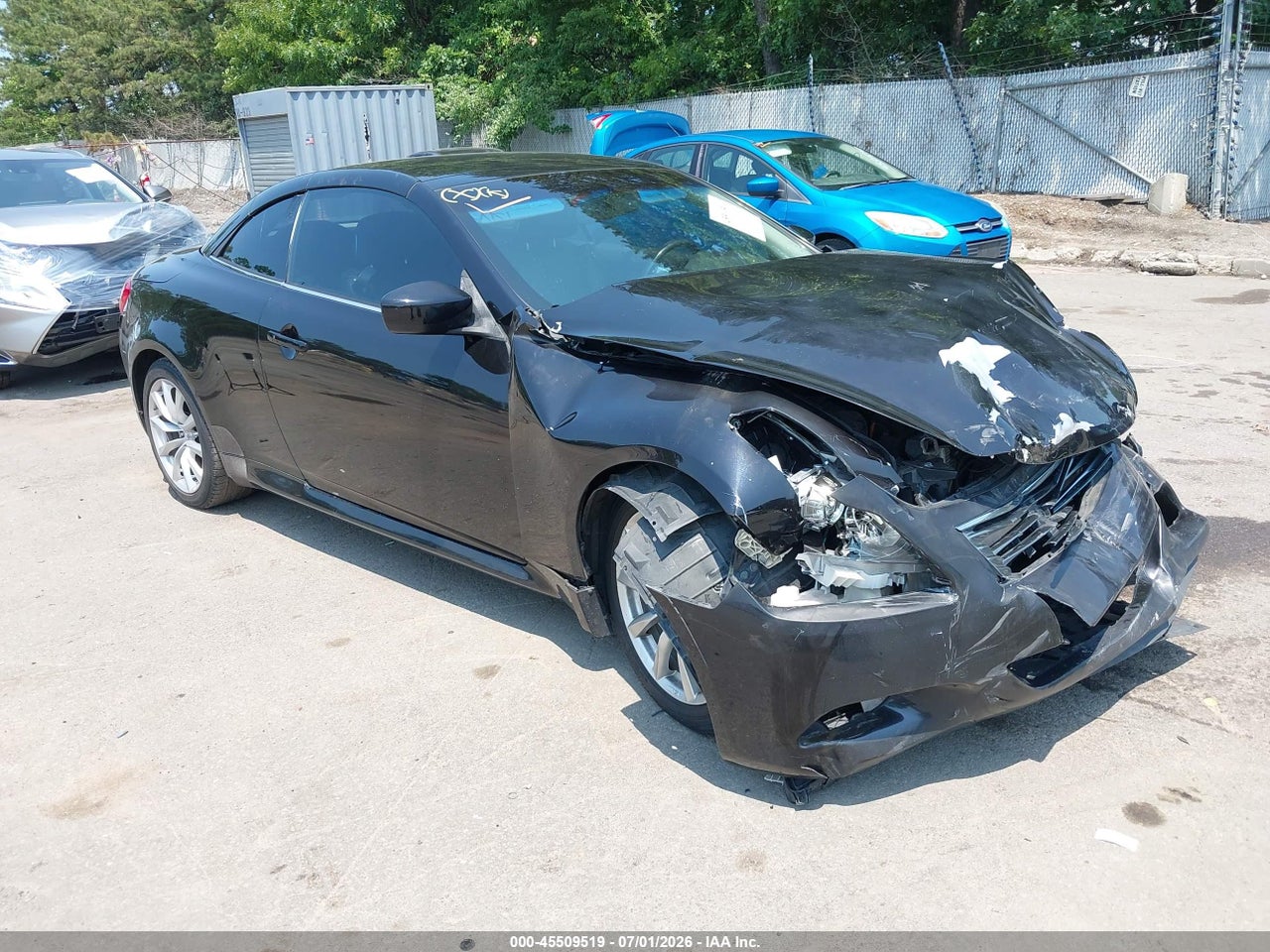 2013 INFINITI G37
