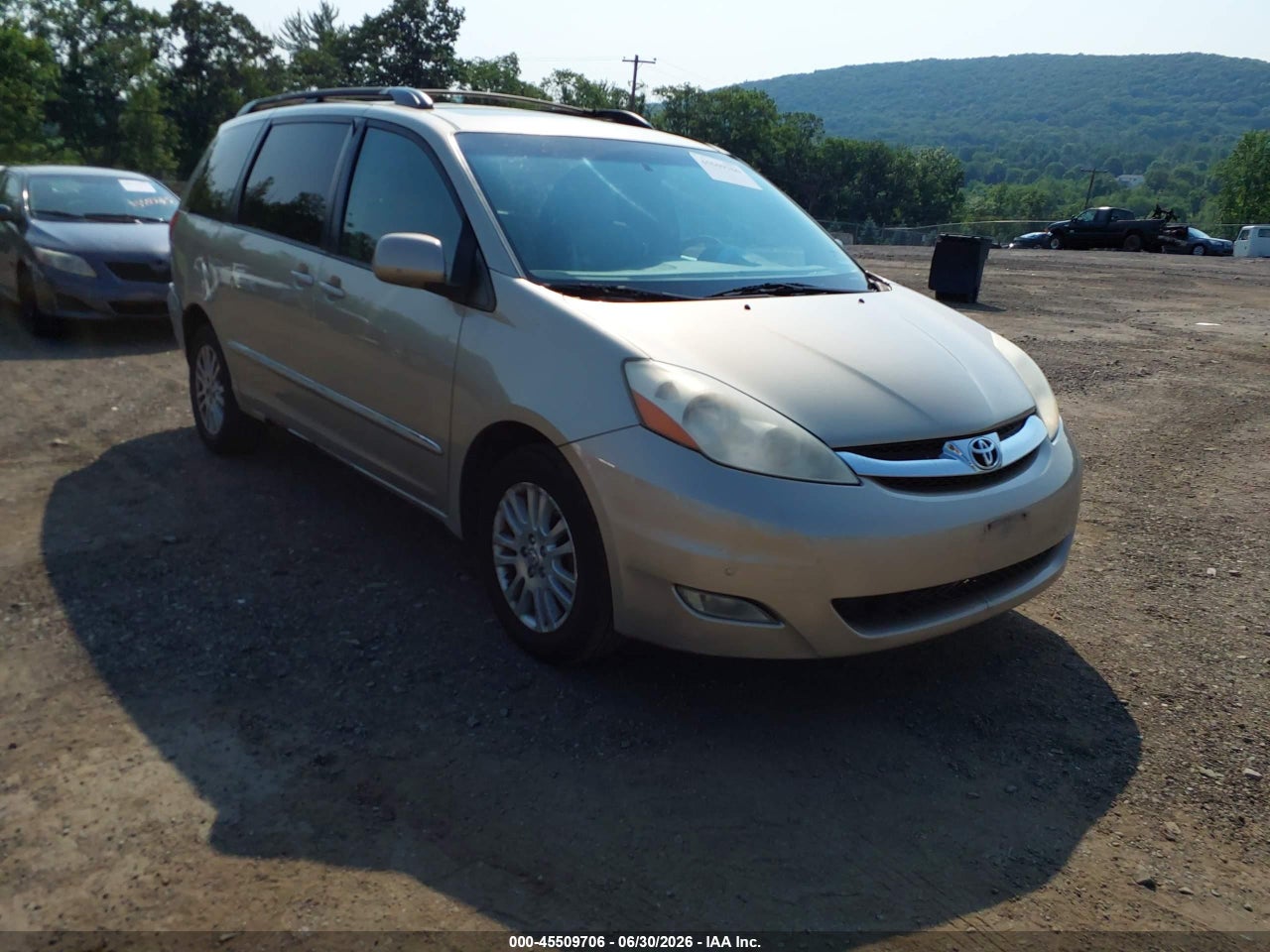 5TDBK22C68S****** · 2008 TOYOTA SIENNA LIMITED