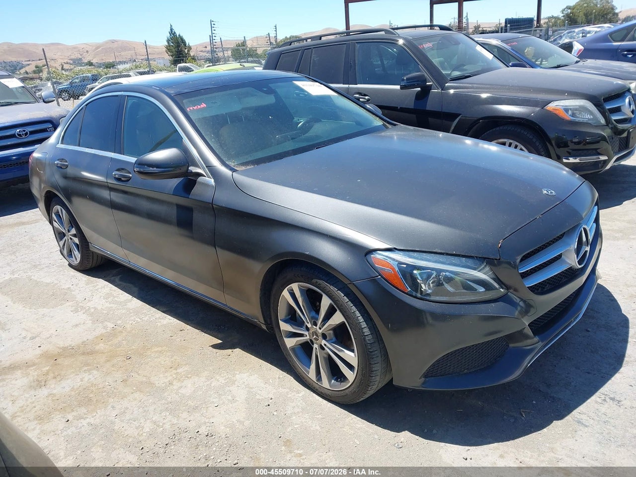 WDDWF4JB9JR****** · 2018 MERCEDES-BENZ C 300