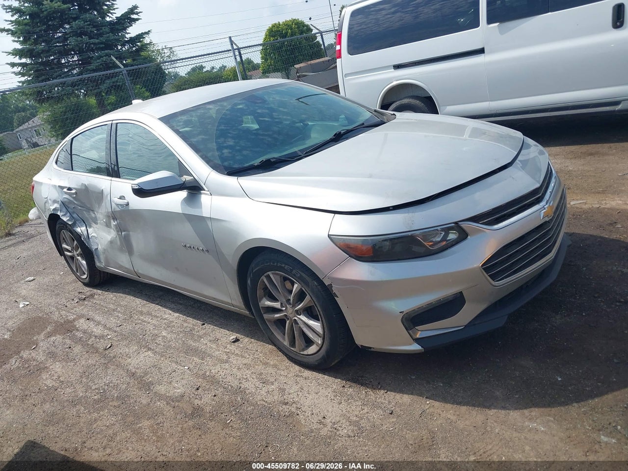 1G1ZD5ST4JF****** · 2018 CHEVROLET MALIBU LT