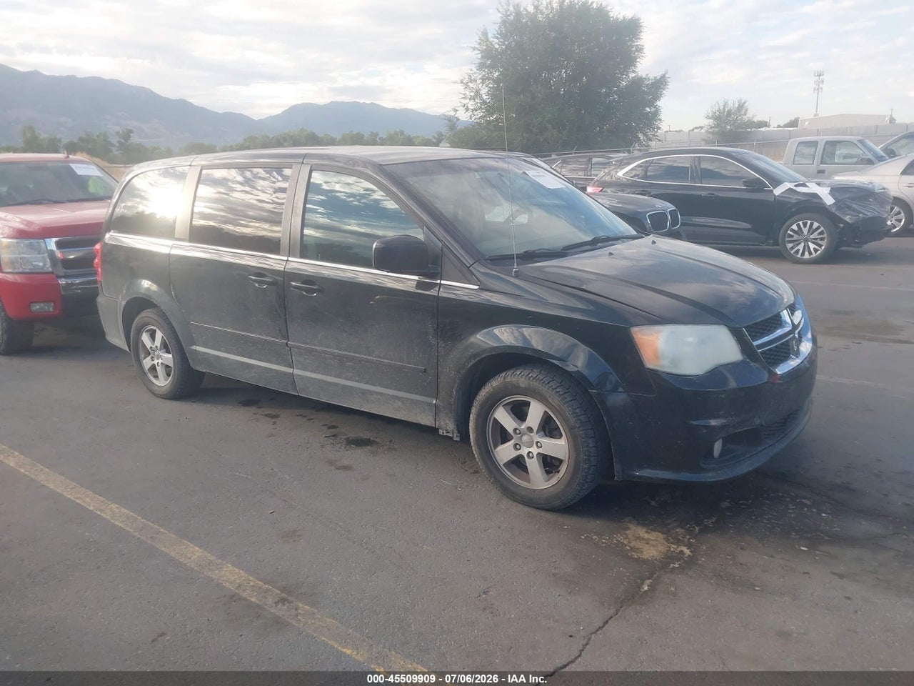 2C4RDGDG8CR****** · 2012 DODGE GRAND CARAVAN CREW