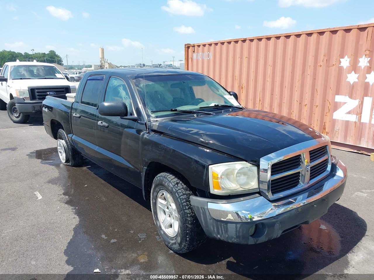 1D7HW48N95S****** · 2005 DODGE DAKOTA SLT