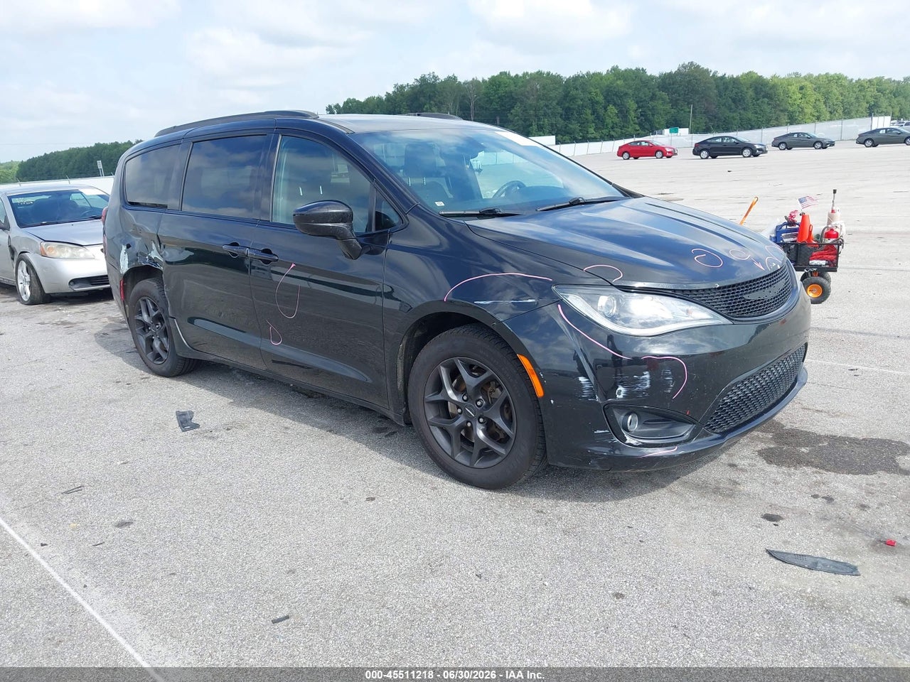 2C4RC1BGXJR****** · 2018 CHRYSLER PACIFICA TOURING L