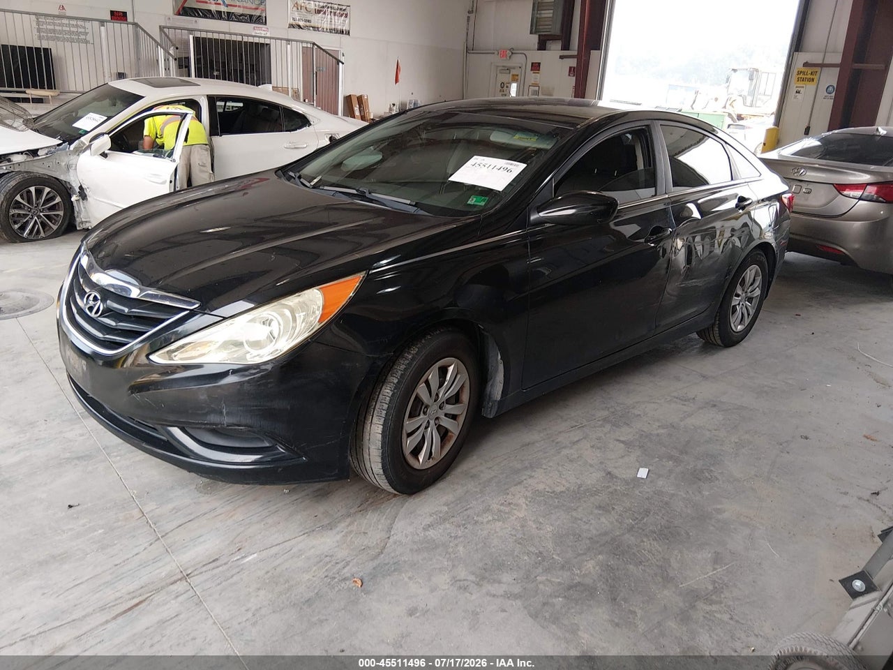 2011 HYUNDAI SONATA GLS · 2/11