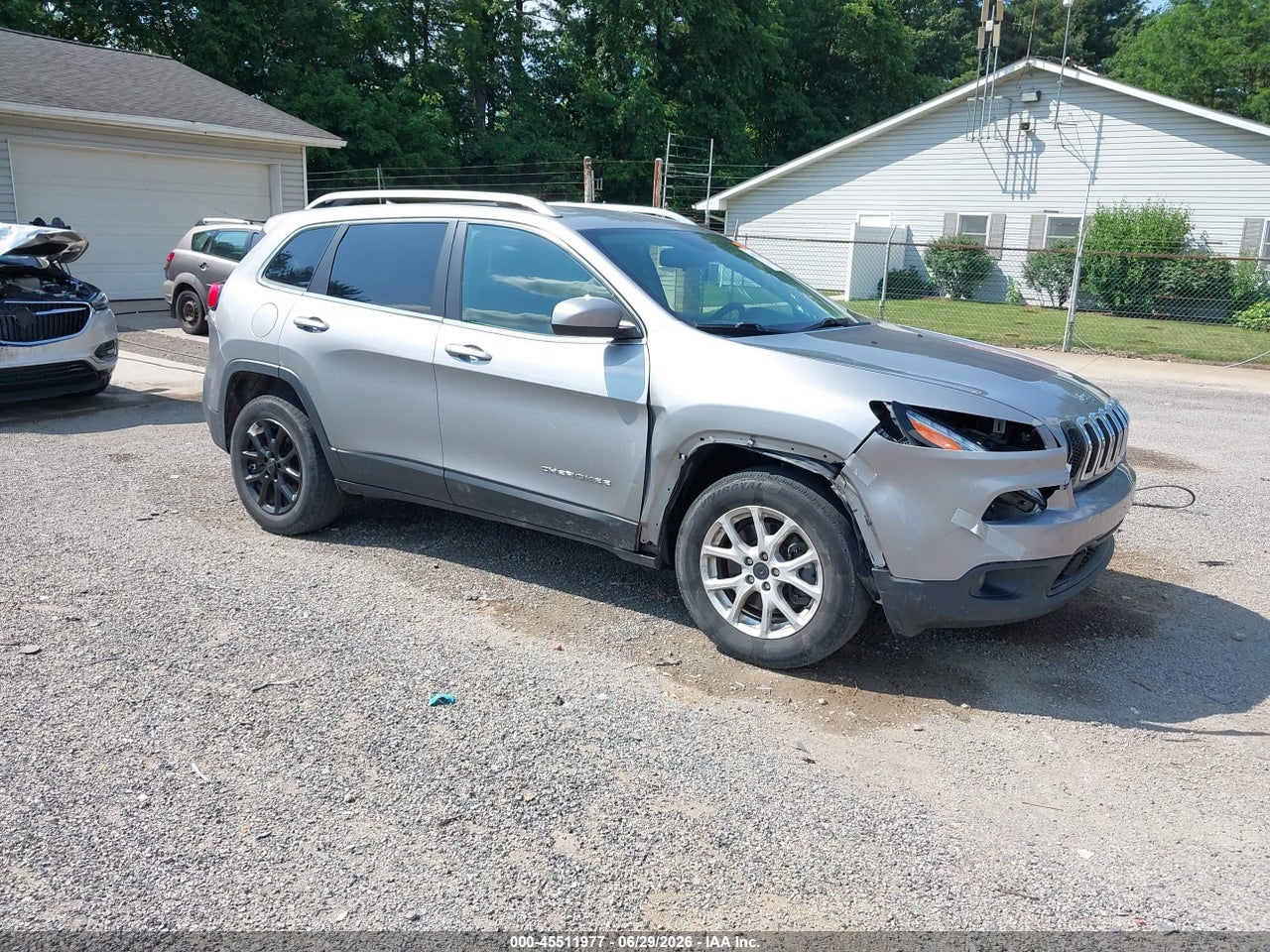 1C4PJMCB8HW****** · 2017 JEEP CHEROKEE LATITUDE