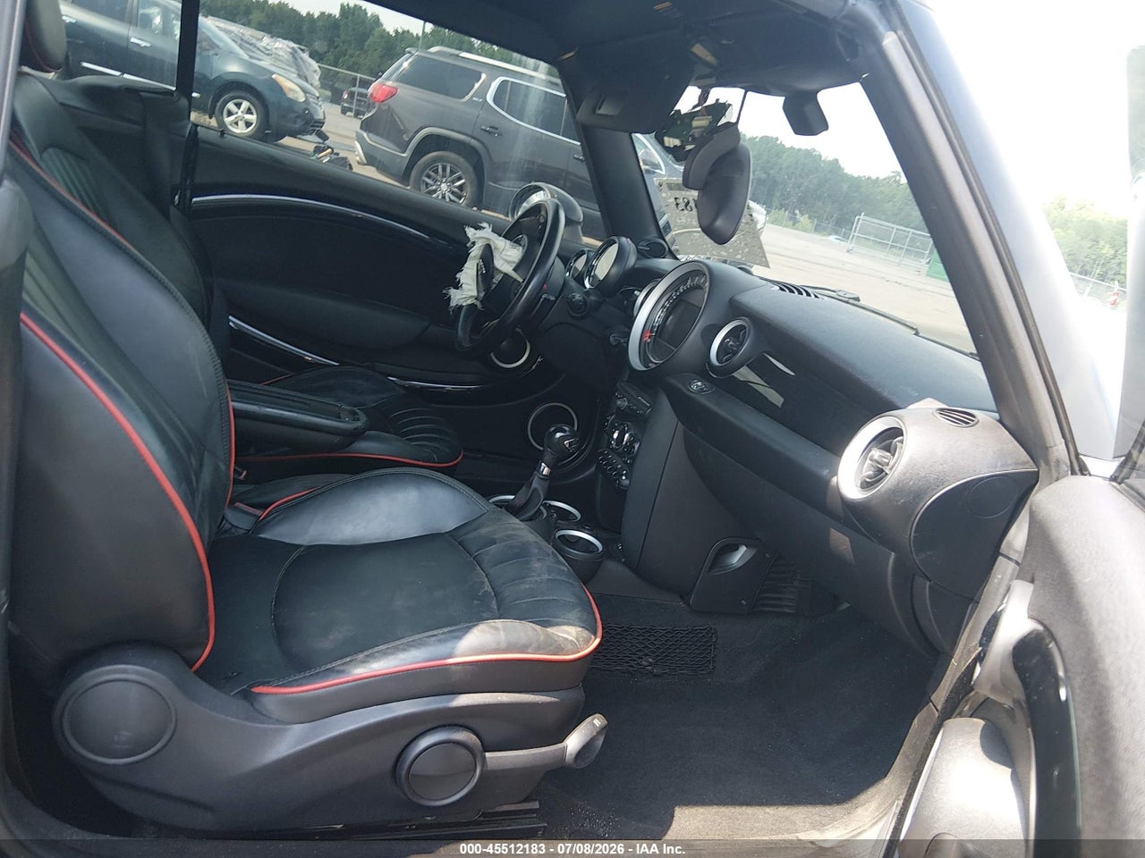 2015 MINI CONVERTIBLE JOHN COOPER WORKS · 5/10