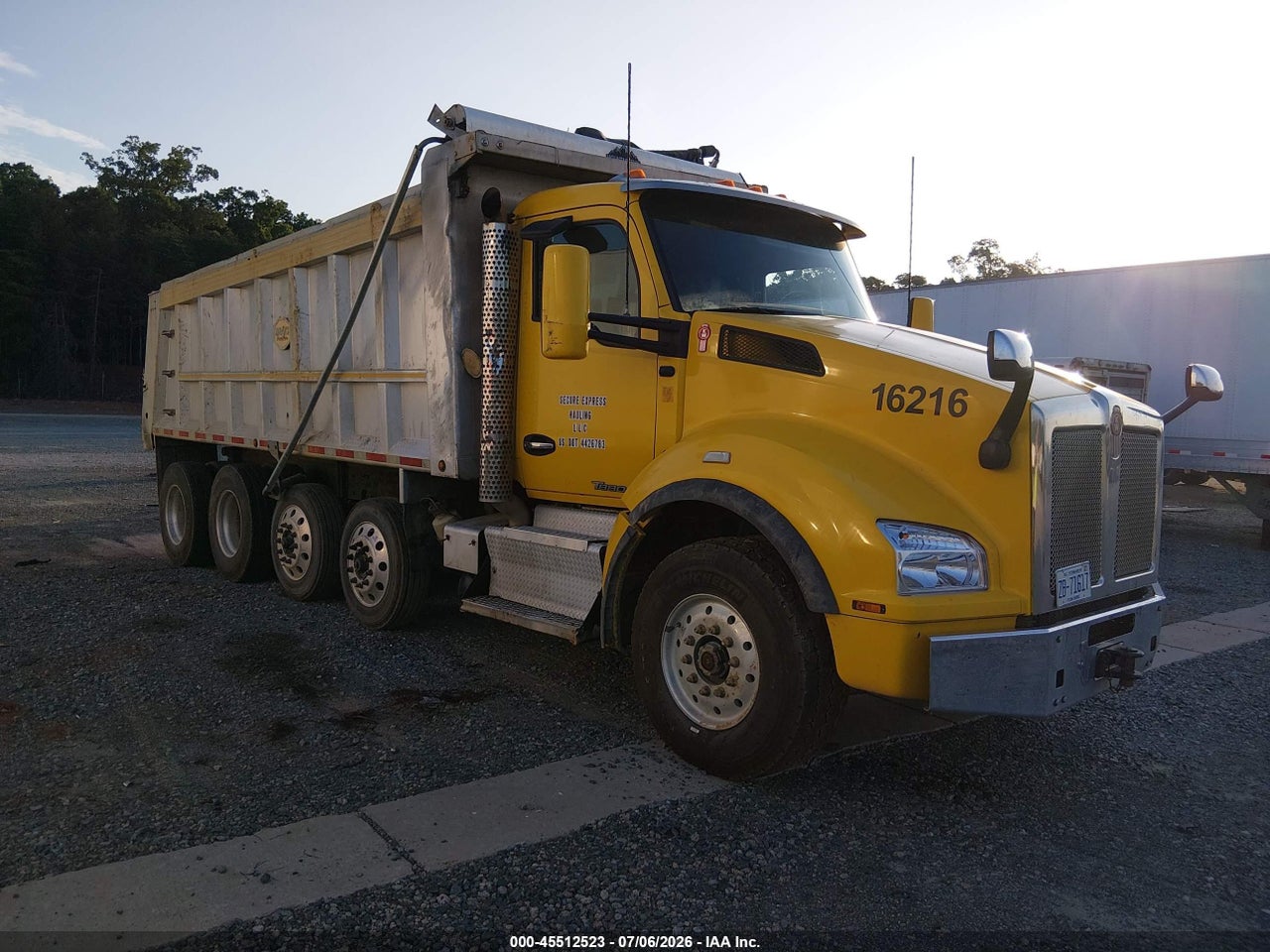 2016 KENWORTH CONSTRUCTION T880