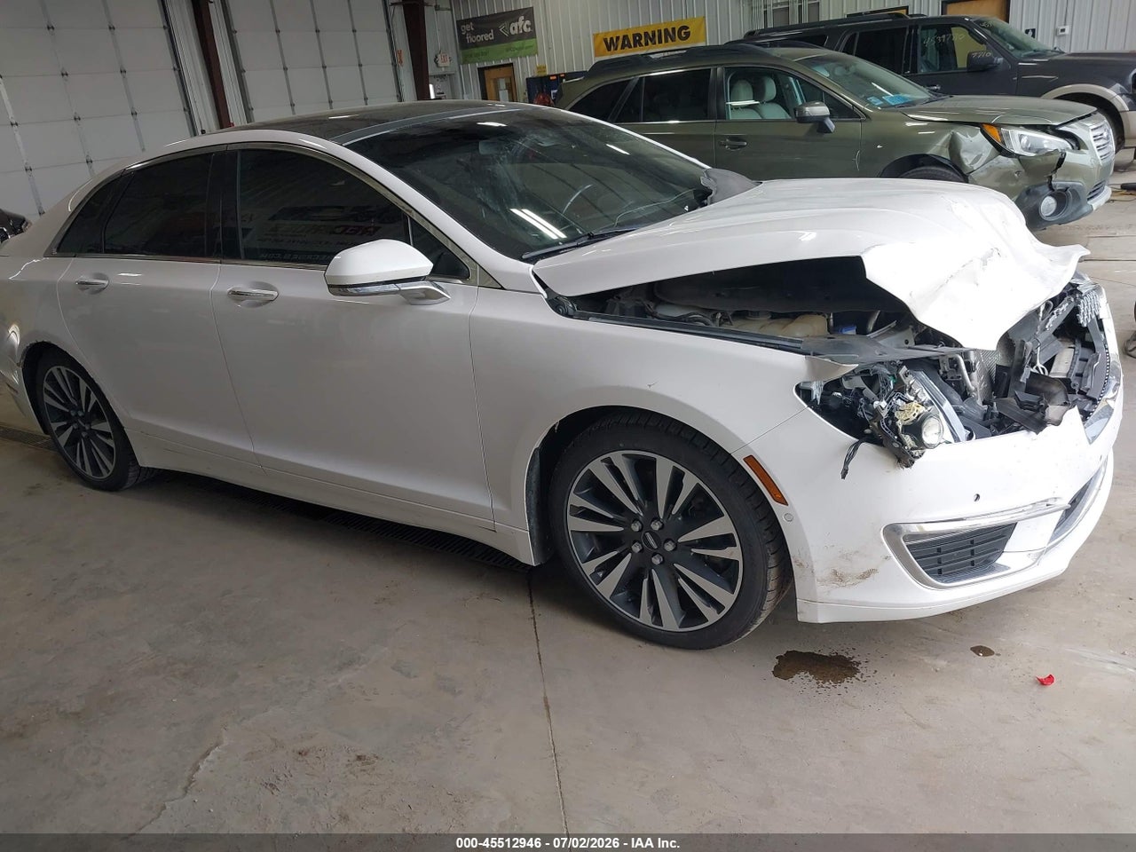 3LN6L5FC7HR****** · 2017 LINCOLN MKZ RESERVE