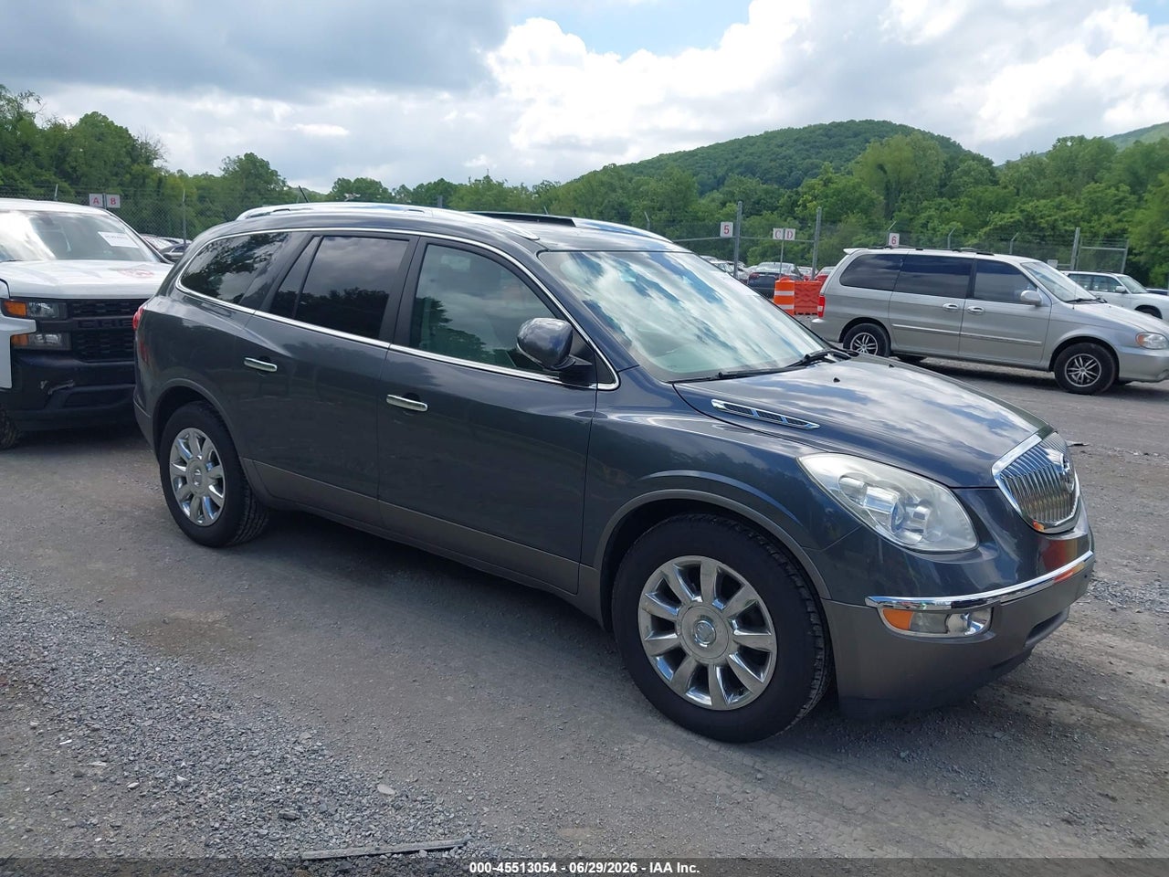 5GAKVBED6BJ****** · 2011 BUICK ENCLAVE 1XL