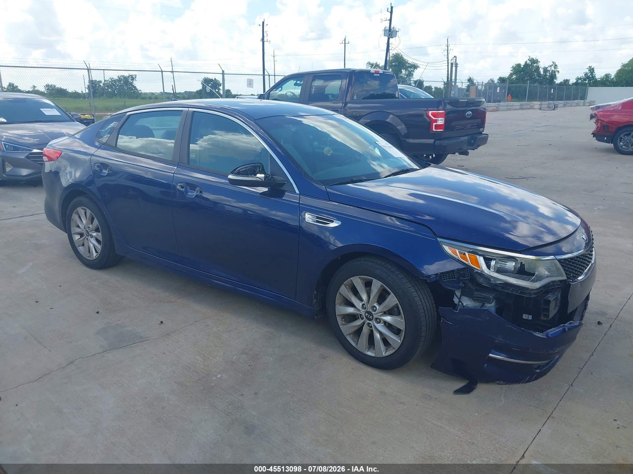5XXGT4L38GG****** · 2016 KIA OPTIMA LX