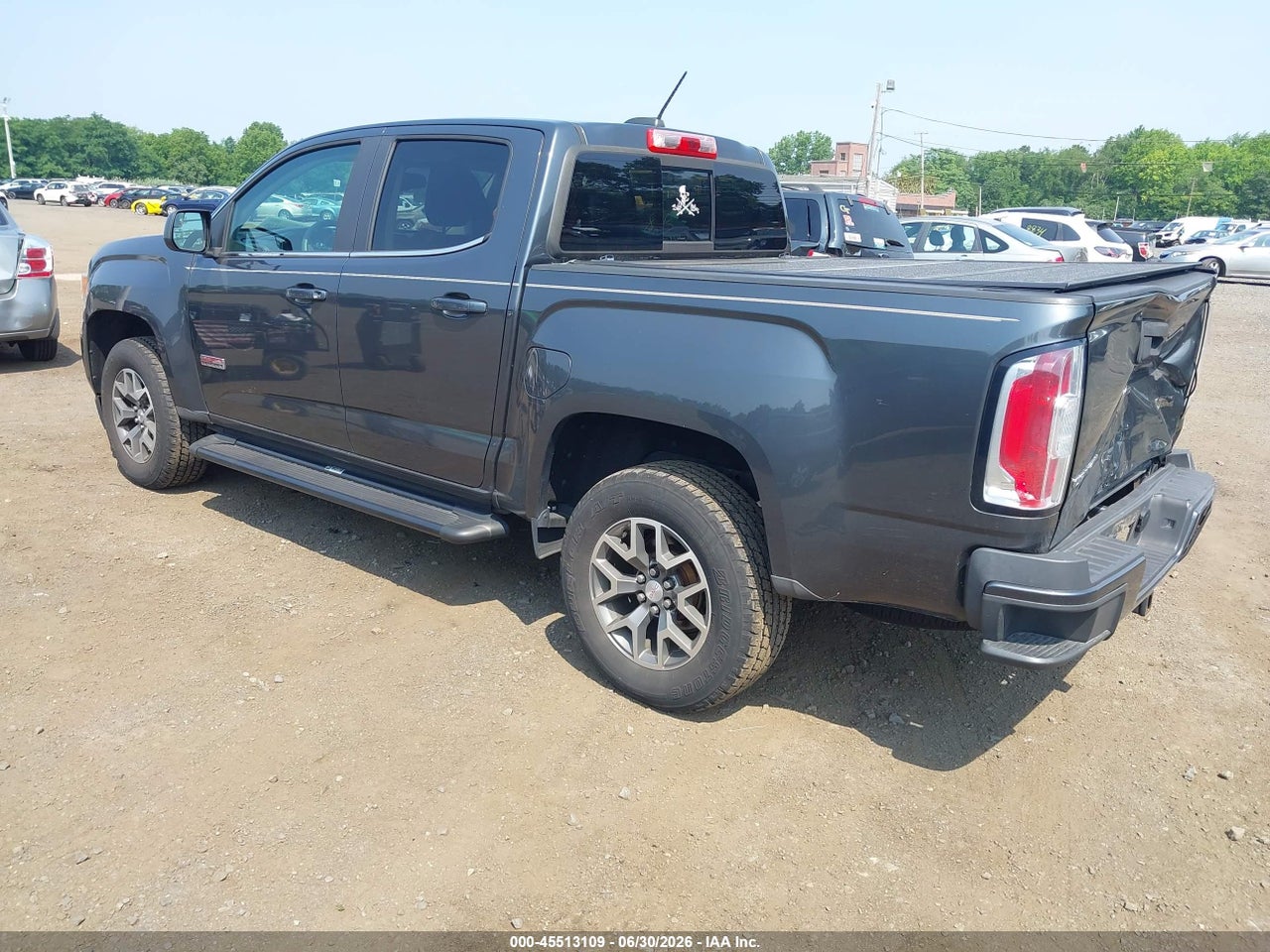 2016 GMC CANYON 4WD SLE · 3/11