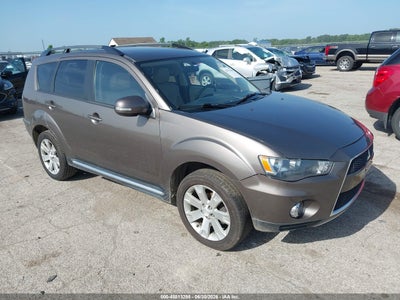 2013 MITSUBISHI OUTLANDER SE