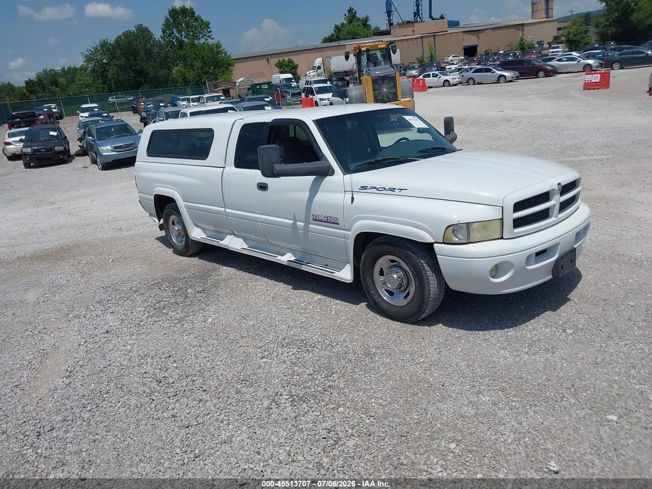 1B7KC2367XJ****** · 1999 DODGE RAM 2500 ST