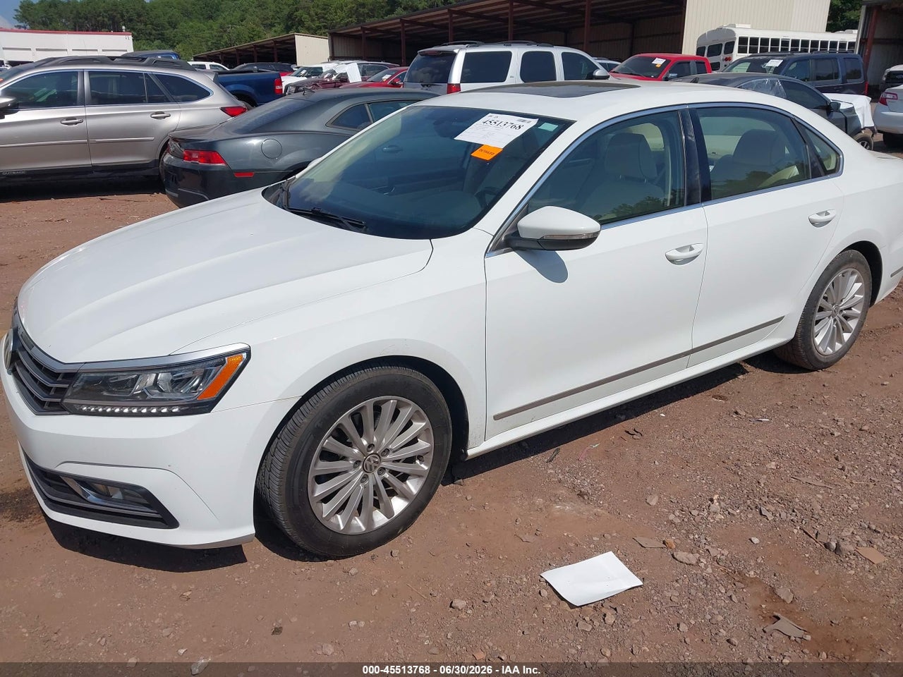 2016 VOLKSWAGEN PASSAT 1.8T SE · 2/11
