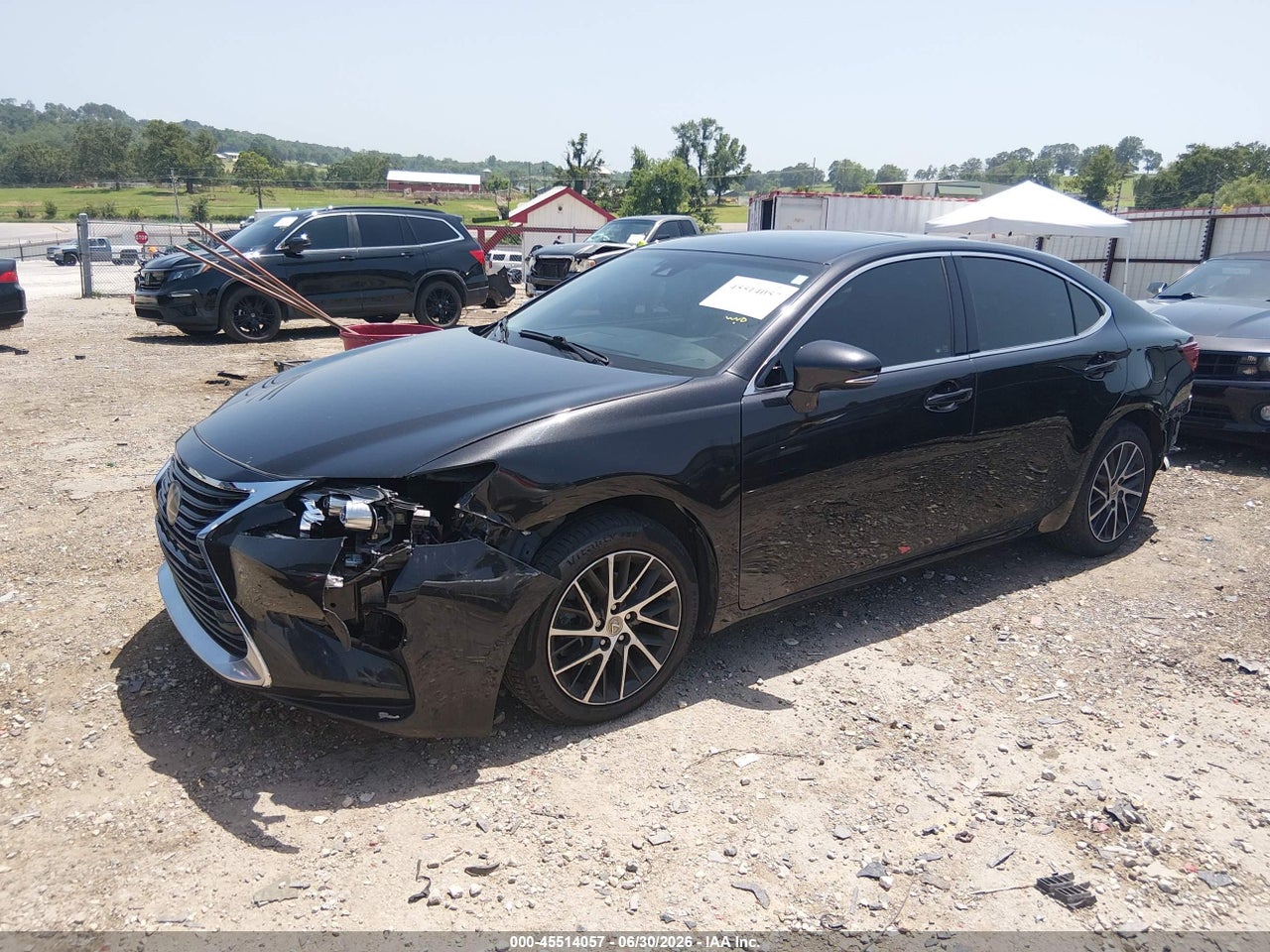 2017 LEXUS ES 350   · 2/8