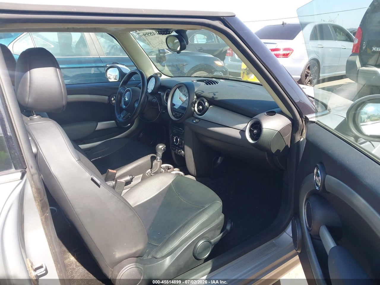 2011 MINI COOPER · 5/11