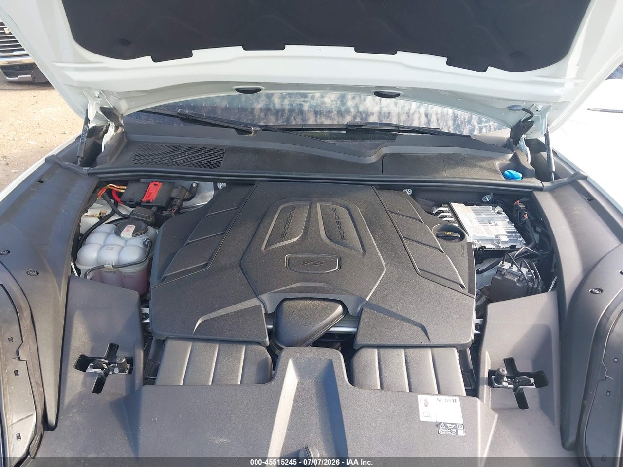 WP1AA2AY1RD****** · 2024 PORSCHE CAYENNE · 10/11