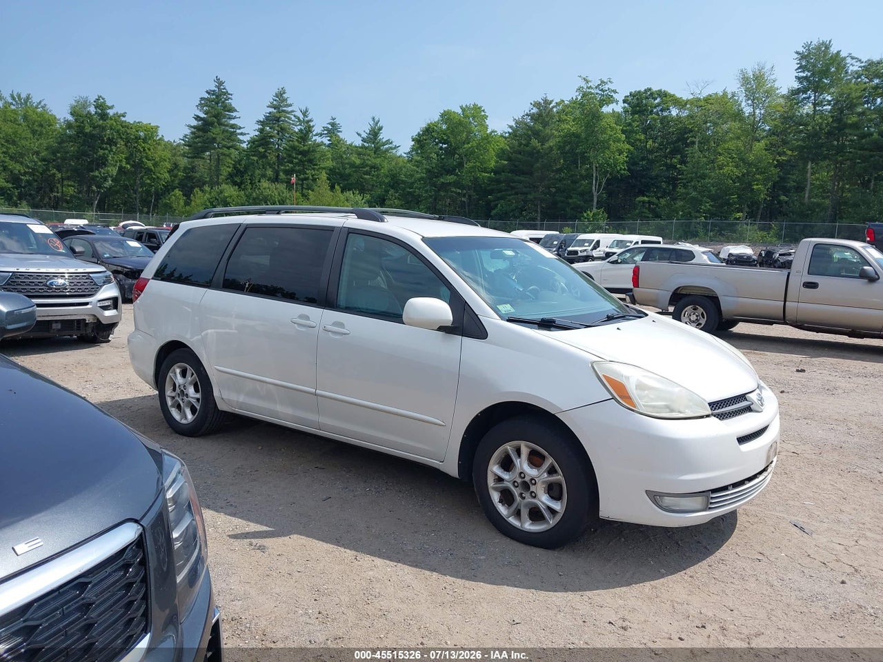 5TDZA22C94S****** · 2004 TOYOTA SIENNA XLE