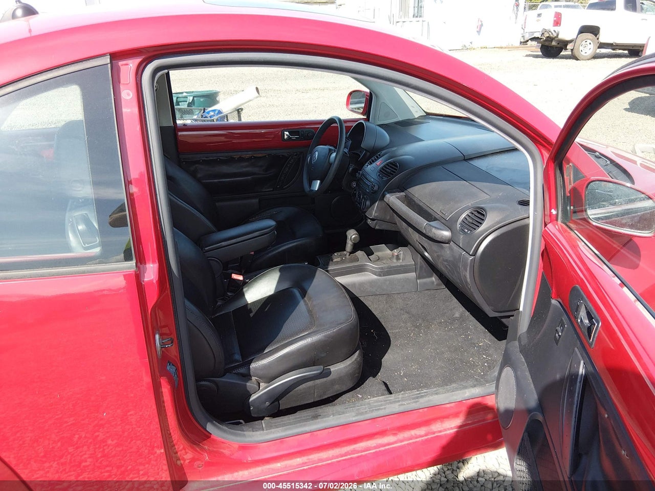 2006 VOLKSWAGEN NEW BEETLE 2.5 · 5/11