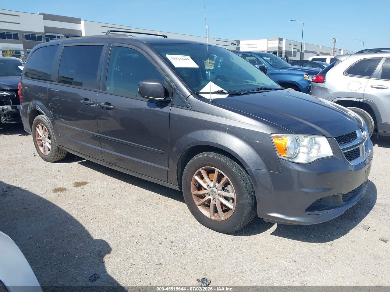 2C4RDGCG2FR****** · 2015 DODGE GRAND CARAVAN SXT