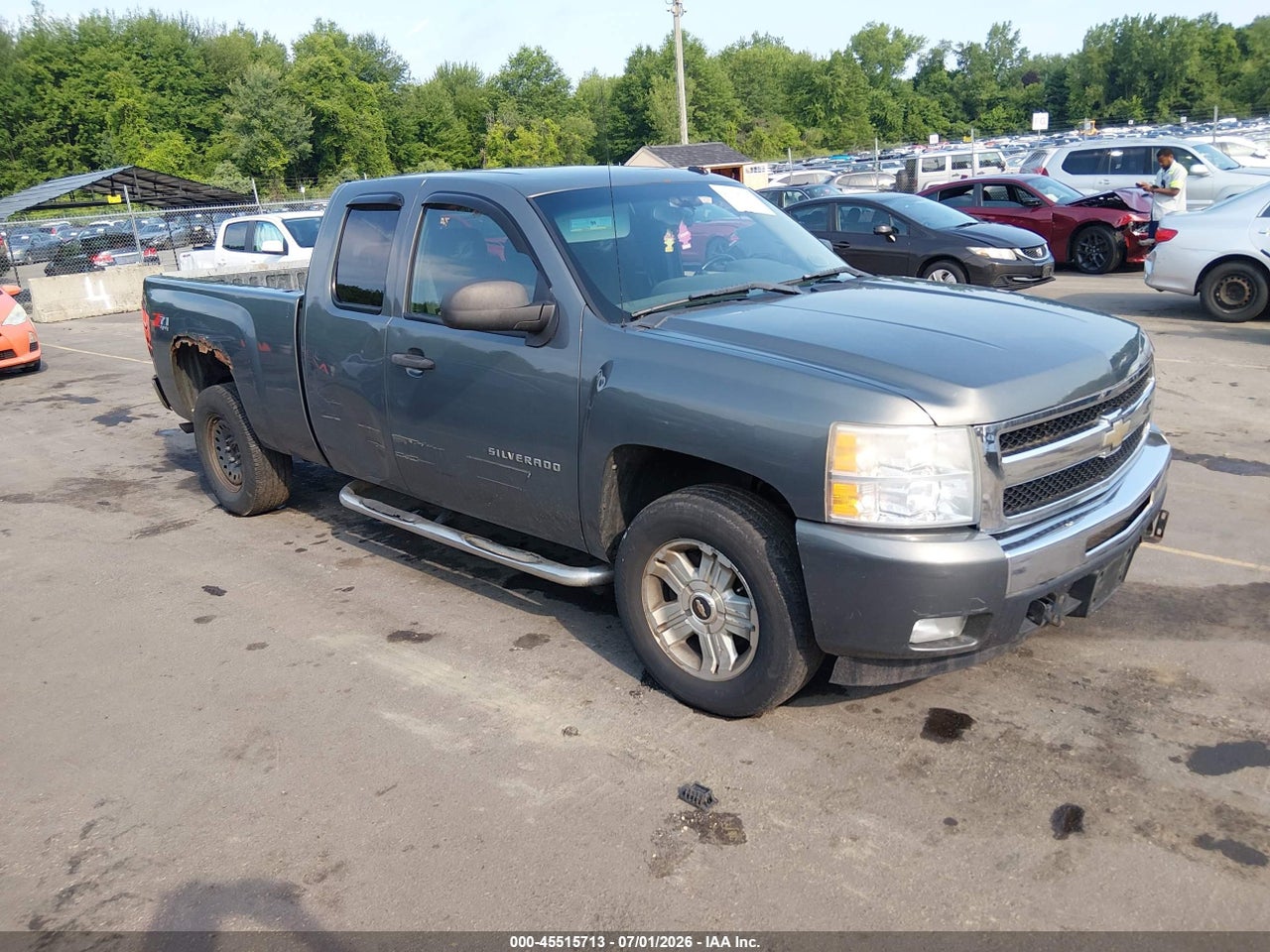 1GCRKSE36BZ****** · 2011 CHEVROLET SILVERADO 1500 LT