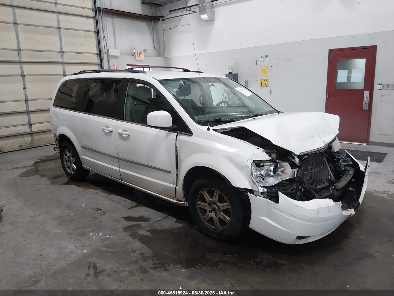 2A4RR5D18AR****** · 2010 CHRYSLER TOWN &amp; COUNTRY TOURING