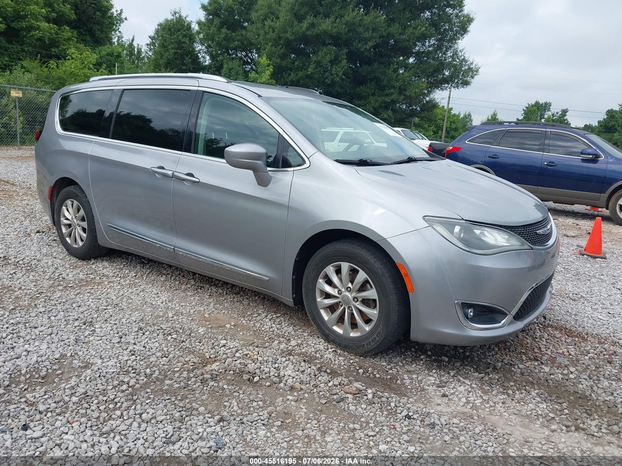 2C4RC1BG6JR****** · 2018 CHRYSLER PACIFICA TOURING L