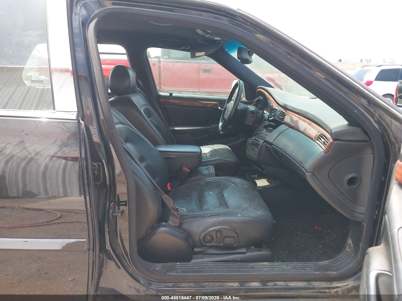 2001 CADILLAC DEVILLE STANDARD · 5/11