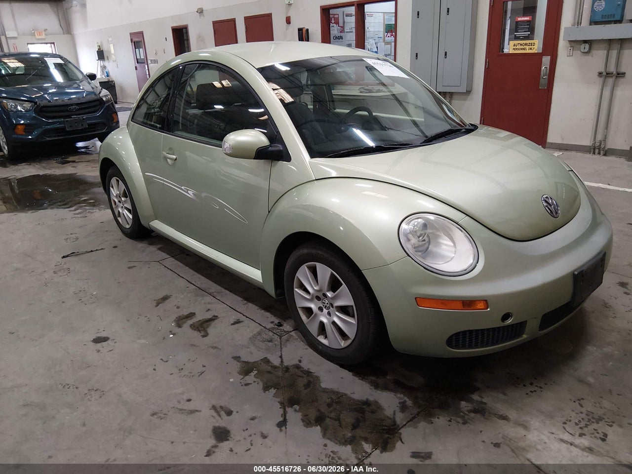3VWPG31C38M****** · 2008 VOLKSWAGEN NEW BEETLE S
